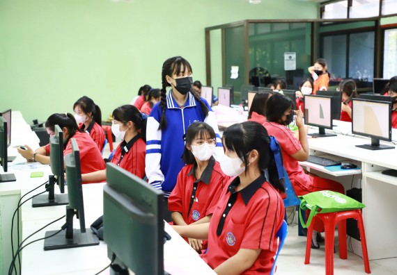 ภาพกิจกรรม   คณะวิทยาศาสตร์และเทคโนโลยี จัดกิจกรรมค่ายวิทยาศาสตร์สัญจร ปีการศึกษา 2565 ให้กับนักเรียนระดับชั้นมัธยมศึกษาตอนปลาย โรงเรียนพรานกระต่ายพิทยาคม