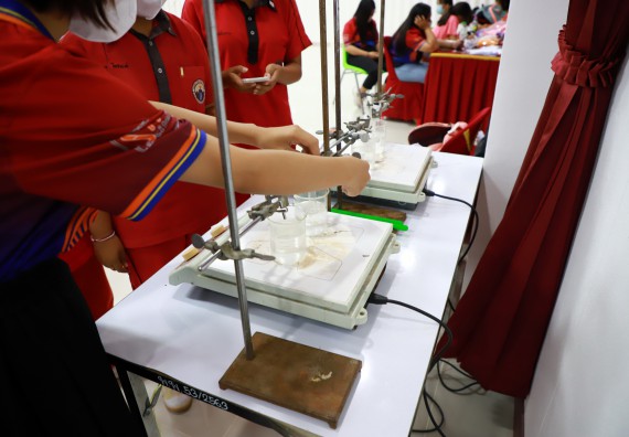 ภาพกิจกรรม   คณะวิทยาศาสตร์และเทคโนโลยี จัดกิจกรรมค่ายวิทยาศาสตร์สัญจร ปีการศึกษา 2565 ให้กับนักเรียนระดับชั้นมัธยมศึกษาตอนปลาย โรงเรียนพรานกระต่ายพิทยาคม