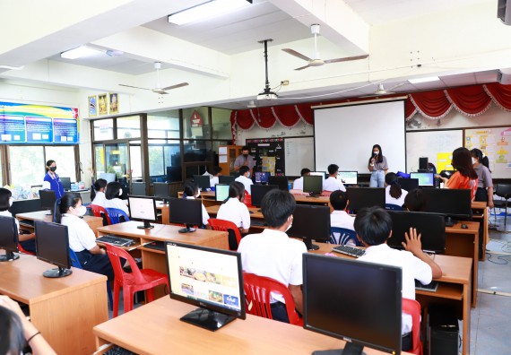 คณะวิทยาศาสตร์และเทคโนโลยี จัดกิจกรรมค่ายวิทยาศาสตร์สัญจร ปีการศึกษา 2565  โรงเรียนมัธยมพัชรกิติยาภา 2 กำแพงเพชร