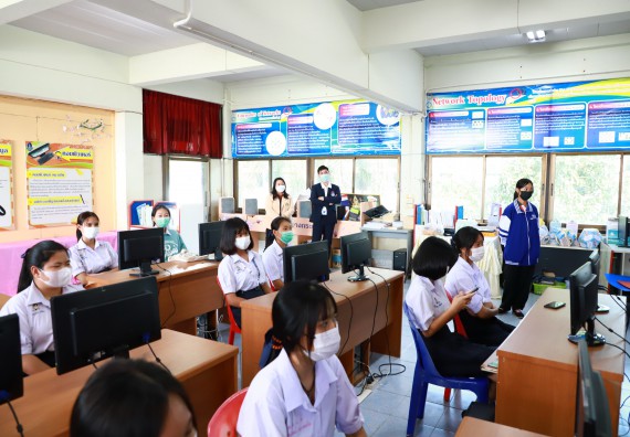 คณะวิทยาศาสตร์และเทคโนโลยี จัดกิจกรรมค่ายวิทยาศาสตร์สัญจร ปีการศึกษา 2565  โรงเรียนมัธยมพัชรกิติยาภา 2 กำแพงเพชร