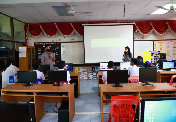 คณะวิทยาศาสตร์และเทคโนโลยี จัดกิจกรรมค่ายวิทยาศาสตร์สัญจร ปีการศึกษา 2565  โรงเรียนมัธยมพัชรกิติยาภา 2 กำแพงเพชร