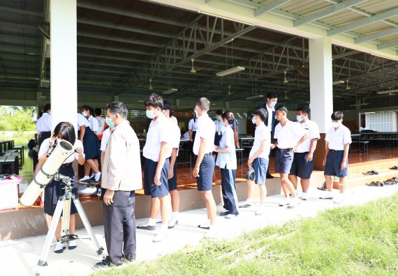 คณะวิทยาศาสตร์และเทคโนโลยี จัดกิจกรรมค่ายวิทยาศาสตร์สัญจร ปีการศึกษา 2565  โรงเรียนมัธยมพัชรกิติยาภา 2 กำแพงเพชร