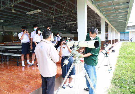 คณะวิทยาศาสตร์และเทคโนโลยี จัดกิจกรรมค่ายวิทยาศาสตร์สัญจร ปีการศึกษา 2565  โรงเรียนมัธยมพัชรกิติยาภา 2 กำแพงเพชร