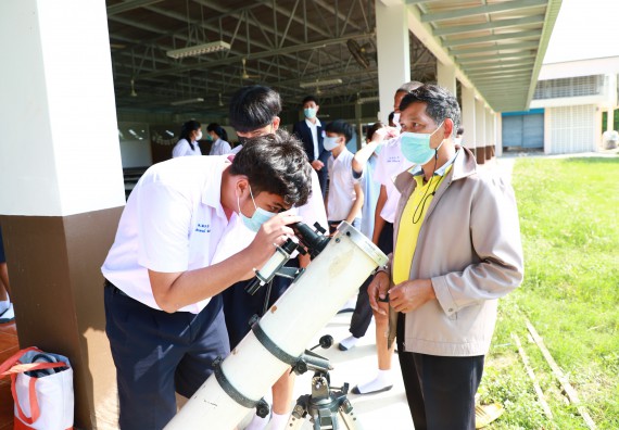 คณะวิทยาศาสตร์และเทคโนโลยี จัดกิจกรรมค่ายวิทยาศาสตร์สัญจร ปีการศึกษา 2565  โรงเรียนมัธยมพัชรกิติยาภา 2 กำแพงเพชร