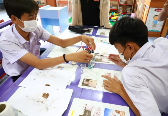 คณะวิทยาศาสตร์และเทคโนโลยี จัดกิจกรรมค่ายวิทยาศาสตร์สัญจร ปีการศึกษา 2565  โรงเรียนมัธยมพัชรกิติยาภา 2 กำแพงเพชร