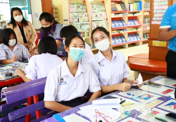 คณะวิทยาศาสตร์และเทคโนโลยี จัดกิจกรรมค่ายวิทยาศาสตร์สัญจร ปีการศึกษา 2565  โรงเรียนมัธยมพัชรกิติยาภา 2 กำแพงเพชร