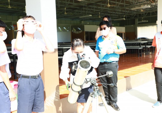 คณะวิทยาศาสตร์และเทคโนโลยี จัดกิจกรรมค่ายวิทยาศาสตร์สัญจร ปีการศึกษา 2565  โรงเรียนมัธยมพัชรกิติยาภา 2 กำแพงเพชร