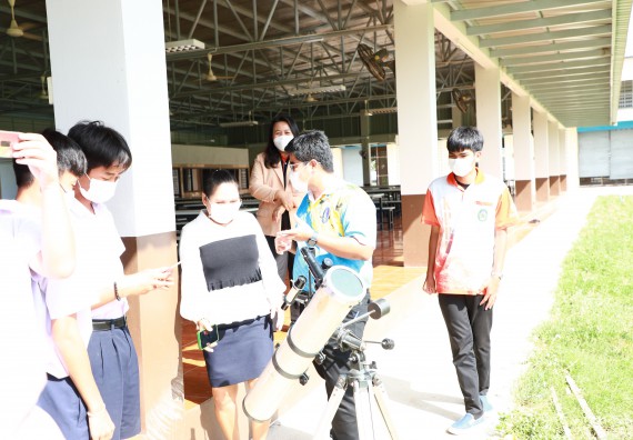 คณะวิทยาศาสตร์และเทคโนโลยี จัดกิจกรรมค่ายวิทยาศาสตร์สัญจร ปีการศึกษา 2565  โรงเรียนมัธยมพัชรกิติยาภา 2 กำแพงเพชร