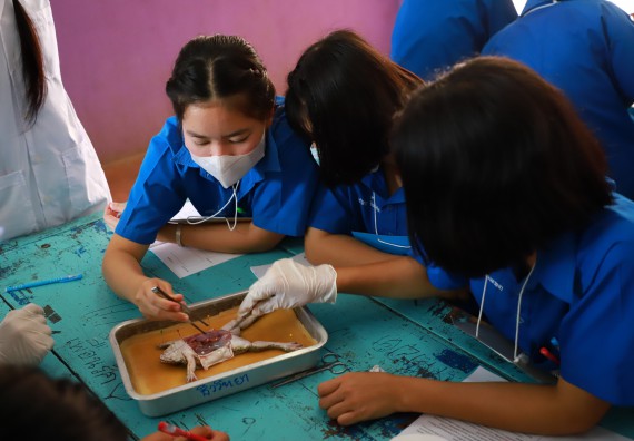 ภาพกิจกรรม  คณะวิทยาศาสตร์และเทคโนโลยี จัดกิจกรรมค่ายวิทยาศาสตร์เทคโนโลยีและดาราศาสตร์  โรงเรียนราชประชานุเคราะห์ 55