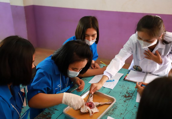 ภาพกิจกรรม  คณะวิทยาศาสตร์และเทคโนโลยี จัดกิจกรรมค่ายวิทยาศาสตร์เทคโนโลยีและดาราศาสตร์  โรงเรียนราชประชานุเคราะห์ 55