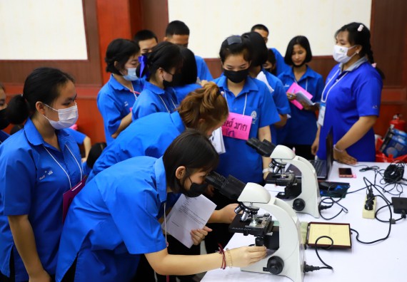 ภาพกิจกรรม  คณะวิทยาศาสตร์และเทคโนโลยี จัดกิจกรรมค่ายวิทยาศาสตร์เทคโนโลยีและดาราศาสตร์  โรงเรียนราชประชานุเคราะห์ 55