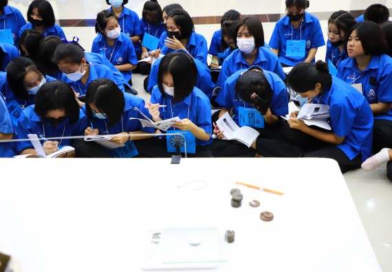 ภาพกิจกรรม  คณะวิทยาศาสตร์และเทคโนโลยี จัดกิจกรรมค่ายวิทยาศาสตร์เทคโนโลยีและดาราศาสตร์  โรงเรียนราชประชานุเคราะห์ 55