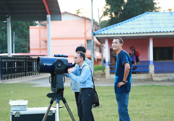 ภาพกิจกรรม  คณะวิทยาศาสตร์และเทคโนโลยี จัดกิจกรรมค่ายวิทยาศาสตร์เทคโนโลยีและดาราศาสตร์  โรงเรียนราชประชานุเคราะห์ 55