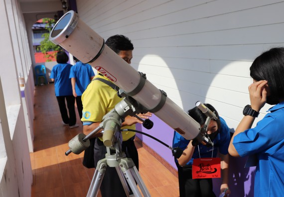 ภาพกิจกรรม  คณะวิทยาศาสตร์และเทคโนโลยี จัดกิจกรรมค่ายวิทยาศาสตร์เทคโนโลยีและดาราศาสตร์  โรงเรียนราชประชานุเคราะห์ 55