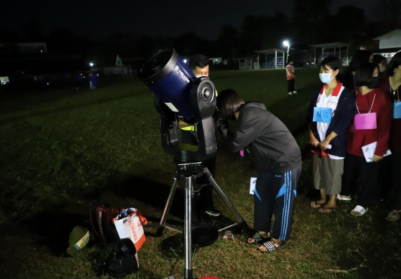 ภาพกิจกรรม  คณะวิทยาศาสตร์และเทคโนโลยี จัดกิจกรรมค่ายวิทยาศาสตร์เทคโนโลยีและดาราศาสตร์  โรงเรียนราชประชานุเคราะห์ 55