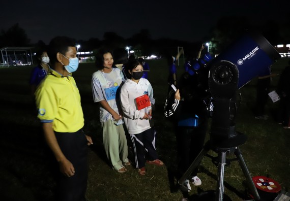 ภาพกิจกรรม  คณะวิทยาศาสตร์และเทคโนโลยี จัดกิจกรรมค่ายวิทยาศาสตร์เทคโนโลยีและดาราศาสตร์  โรงเรียนราชประชานุเคราะห์ 55