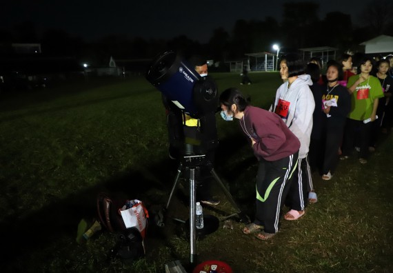 ภาพกิจกรรม  คณะวิทยาศาสตร์และเทคโนโลยี จัดกิจกรรมค่ายวิทยาศาสตร์เทคโนโลยีและดาราศาสตร์  โรงเรียนราชประชานุเคราะห์ 55