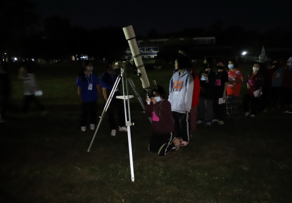 ภาพกิจกรรม  คณะวิทยาศาสตร์และเทคโนโลยี จัดกิจกรรมค่ายวิทยาศาสตร์เทคโนโลยีและดาราศาสตร์  โรงเรียนราชประชานุเคราะห์ 55