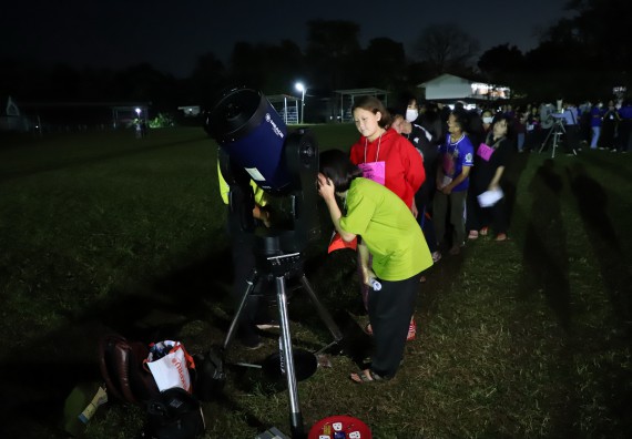 ภาพกิจกรรม  คณะวิทยาศาสตร์และเทคโนโลยี จัดกิจกรรมค่ายวิทยาศาสตร์เทคโนโลยีและดาราศาสตร์  โรงเรียนราชประชานุเคราะห์ 55