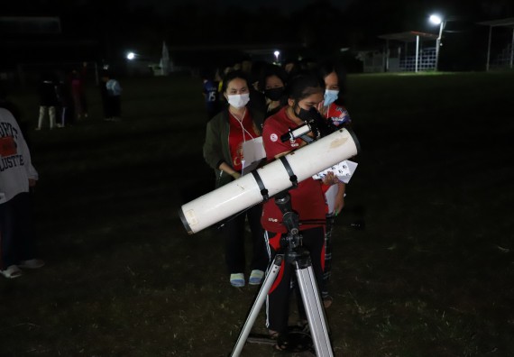 ภาพกิจกรรม  คณะวิทยาศาสตร์และเทคโนโลยี จัดกิจกรรมค่ายวิทยาศาสตร์เทคโนโลยีและดาราศาสตร์  โรงเรียนราชประชานุเคราะห์ 55