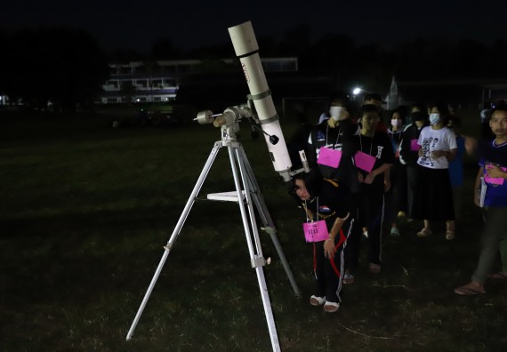 ภาพกิจกรรม  คณะวิทยาศาสตร์และเทคโนโลยี จัดกิจกรรมค่ายวิทยาศาสตร์เทคโนโลยีและดาราศาสตร์  โรงเรียนราชประชานุเคราะห์ 55