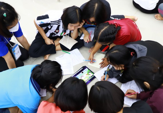 ภาพกิจกรรม  คณะวิทยาศาสตร์และเทคโนโลยี จัดกิจกรรมค่ายวิทยาศาสตร์เทคโนโลยีและดาราศาสตร์  โรงเรียนราชประชานุเคราะห์ 55