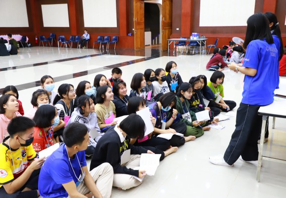 ภาพกิจกรรม  คณะวิทยาศาสตร์และเทคโนโลยี จัดกิจกรรมค่ายวิทยาศาสตร์เทคโนโลยีและดาราศาสตร์  โรงเรียนราชประชานุเคราะห์ 55