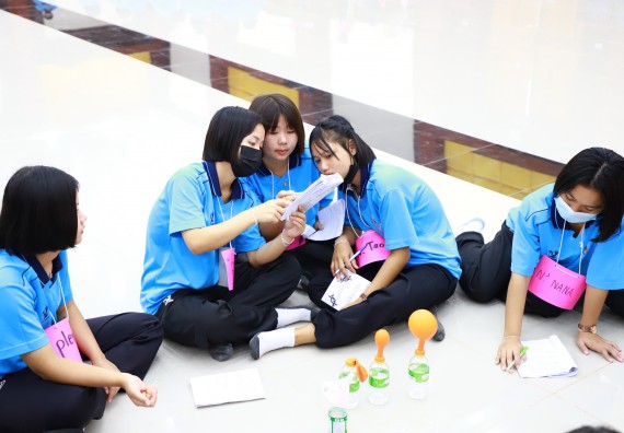 ภาพกิจกรรม  คณะวิทยาศาสตร์และเทคโนโลยี จัดกิจกรรมค่ายวิทยาศาสตร์เทคโนโลยีและดาราศาสตร์  โรงเรียนราชประชานุเคราะห์ 55