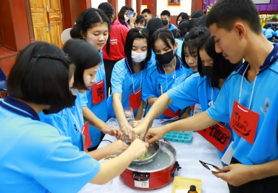 ภาพกิจกรรม  คณะวิทยาศาสตร์และเทคโนโลยี จัดกิจกรรมค่ายวิทยาศาสตร์เทคโนโลยีและดาราศาสตร์  โรงเรียนราชประชานุเคราะห์ 55