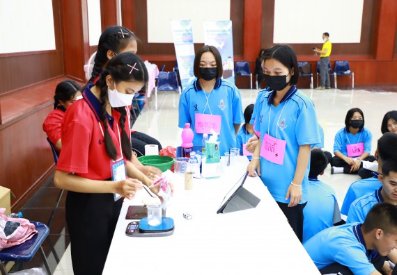 ภาพกิจกรรม  คณะวิทยาศาสตร์และเทคโนโลยี จัดกิจกรรมค่ายวิทยาศาสตร์เทคโนโลยีและดาราศาสตร์  โรงเรียนราชประชานุเคราะห์ 55