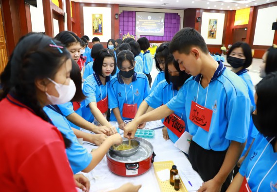 ภาพกิจกรรม  คณะวิทยาศาสตร์และเทคโนโลยี จัดกิจกรรมค่ายวิทยาศาสตร์เทคโนโลยีและดาราศาสตร์  โรงเรียนราชประชานุเคราะห์ 55