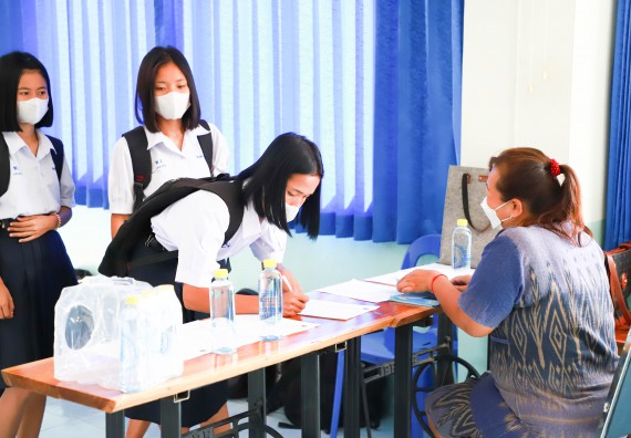 ภาพกิจกรรม  คณะวิทยาศาสตร์และเทคโนโลยี จัดกิจกรรมแนะแนวการศึกษา ให้กับนักเรียนระดับชั้นมัธยมศึกษาปีที่ 6 โรงเรียนพบพระวิทยา