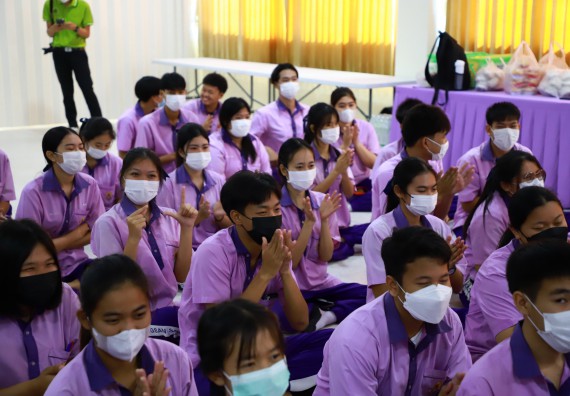 ภาพกิจกรรม  คณะวิทยาศาสตร์และเทคโนโลยี จัดกิจกรรมค่ายวิทยาศาสตร์สัญจร ปีการศึกษา 2565  โรงเรียนคลองขลุงราษฎร์รังสรรค์