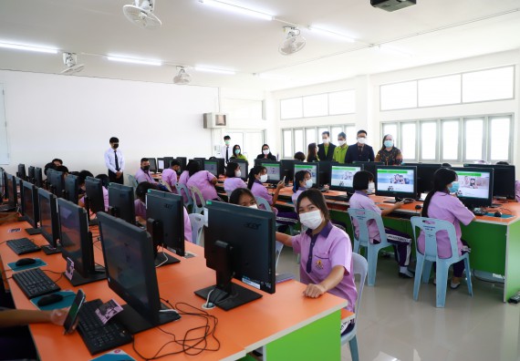 ภาพกิจกรรม  คณะวิทยาศาสตร์และเทคโนโลยี จัดกิจกรรมค่ายวิทยาศาสตร์สัญจร ปีการศึกษา 2565  โรงเรียนคลองขลุงราษฎร์รังสรรค์