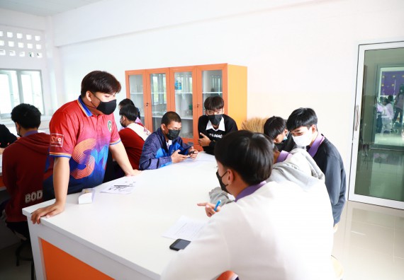 ภาพกิจกรรม  คณะวิทยาศาสตร์และเทคโนโลยี จัดกิจกรรมค่ายวิทยาศาสตร์สัญจร ปีการศึกษา 2565  โรงเรียนคลองขลุงราษฎร์รังสรรค์