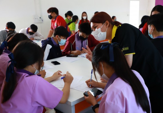 ภาพกิจกรรม  คณะวิทยาศาสตร์และเทคโนโลยี จัดกิจกรรมค่ายวิทยาศาสตร์สัญจร ปีการศึกษา 2565  โรงเรียนคลองขลุงราษฎร์รังสรรค์