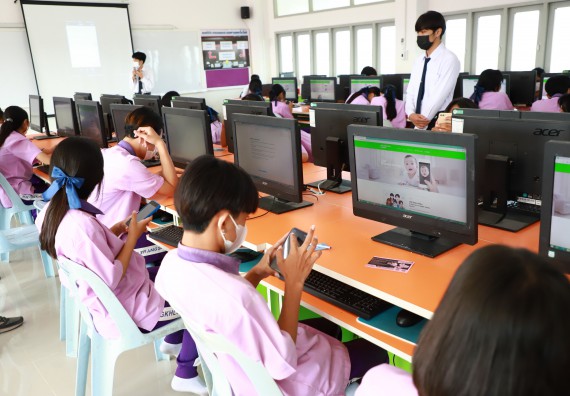 ภาพกิจกรรม  คณะวิทยาศาสตร์และเทคโนโลยี จัดกิจกรรมค่ายวิทยาศาสตร์สัญจร ปีการศึกษา 2565  โรงเรียนคลองขลุงราษฎร์รังสรรค์