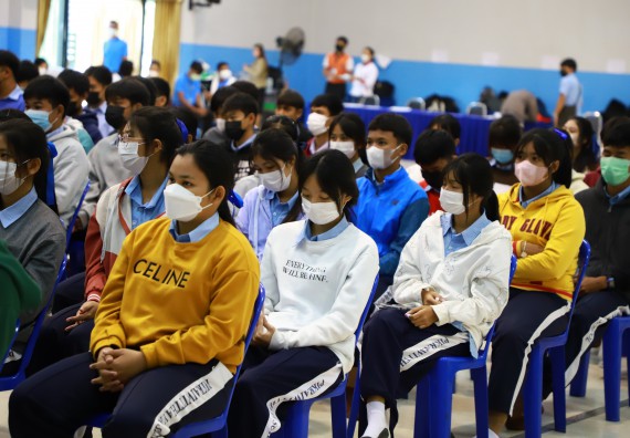 ภาพกิจกรรม  คณะวิทยาศาสตร์และเทคโนโลยี จัดกิจกรรมค่ายวิทยาศาสตร์สัญจร  โรงเรียนพิไกรวิทยา