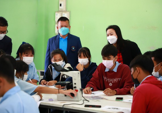 ภาพกิจกรรม  คณะวิทยาศาสตร์และเทคโนโลยี จัดกิจกรรมค่ายวิทยาศาสตร์สัญจร  โรงเรียนพิไกรวิทยา