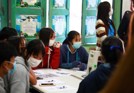 ภาพกิจกรรม  คณะวิทยาศาสตร์และเทคโนโลยี จัดกิจกรรมค่ายวิทยาศาสตร์สัญจร  โรงเรียนพิไกรวิทยา