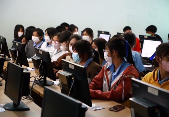 ภาพกิจกรรม  คณะวิทยาศาสตร์และเทคโนโลยี จัดกิจกรรมค่ายวิทยาศาสตร์สัญจร  โรงเรียนพิไกรวิทยา