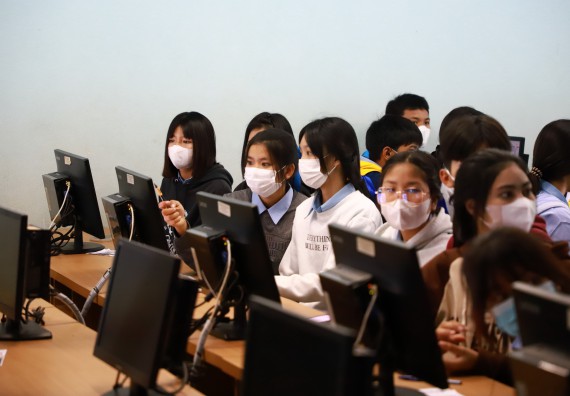 ภาพกิจกรรม  คณะวิทยาศาสตร์และเทคโนโลยี จัดกิจกรรมค่ายวิทยาศาสตร์สัญจร  โรงเรียนพิไกรวิทยา