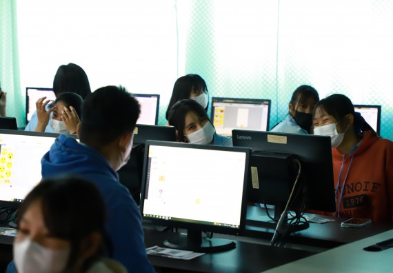 ภาพกิจกรรม  คณะวิทยาศาสตร์และเทคโนโลยี จัดกิจกรรมค่ายวิทยาศาสตร์สัญจร  โรงเรียนพิไกรวิทยา