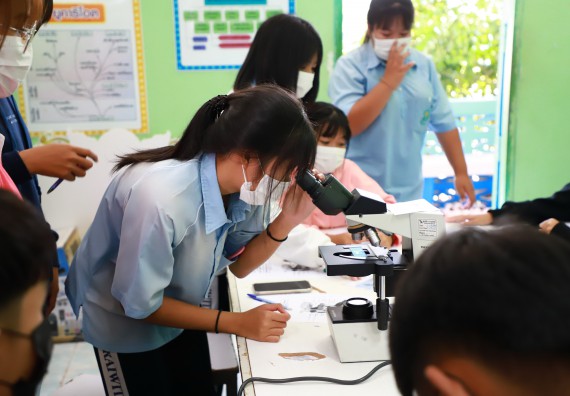 ภาพกิจกรรม  คณะวิทยาศาสตร์และเทคโนโลยี จัดกิจกรรมค่ายวิทยาศาสตร์สัญจร  โรงเรียนพิไกรวิทยา