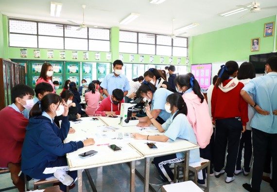 ภาพกิจกรรม  คณะวิทยาศาสตร์และเทคโนโลยี จัดกิจกรรมค่ายวิทยาศาสตร์สัญจร  โรงเรียนพิไกรวิทยา