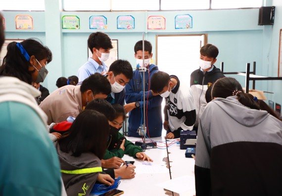 ภาพกิจกรรม  คณะวิทยาศาสตร์และเทคโนโลยี จัดกิจกรรมค่ายวิทยาศาสตร์สัญจร  โรงเรียนพิไกรวิทยา