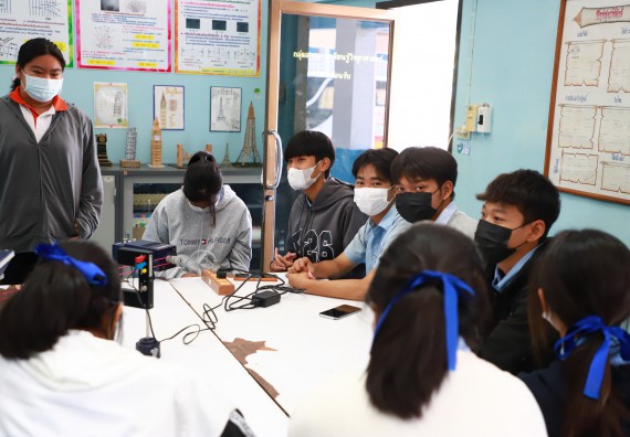 ภาพกิจกรรม  คณะวิทยาศาสตร์และเทคโนโลยี จัดกิจกรรมค่ายวิทยาศาสตร์สัญจร  โรงเรียนพิไกรวิทยา