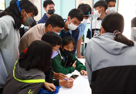 ภาพกิจกรรม  คณะวิทยาศาสตร์และเทคโนโลยี จัดกิจกรรมค่ายวิทยาศาสตร์สัญจร  โรงเรียนพิไกรวิทยา