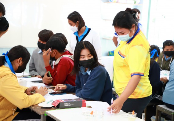 ภาพกิจกรรม  คณะวิทยาศาสตร์และเทคโนโลยี จัดกิจกรรมค่ายวิทยาศาสตร์สัญจร  โรงเรียนพิไกรวิทยา