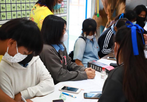 ภาพกิจกรรม  คณะวิทยาศาสตร์และเทคโนโลยี จัดกิจกรรมค่ายวิทยาศาสตร์สัญจร  โรงเรียนพิไกรวิทยา